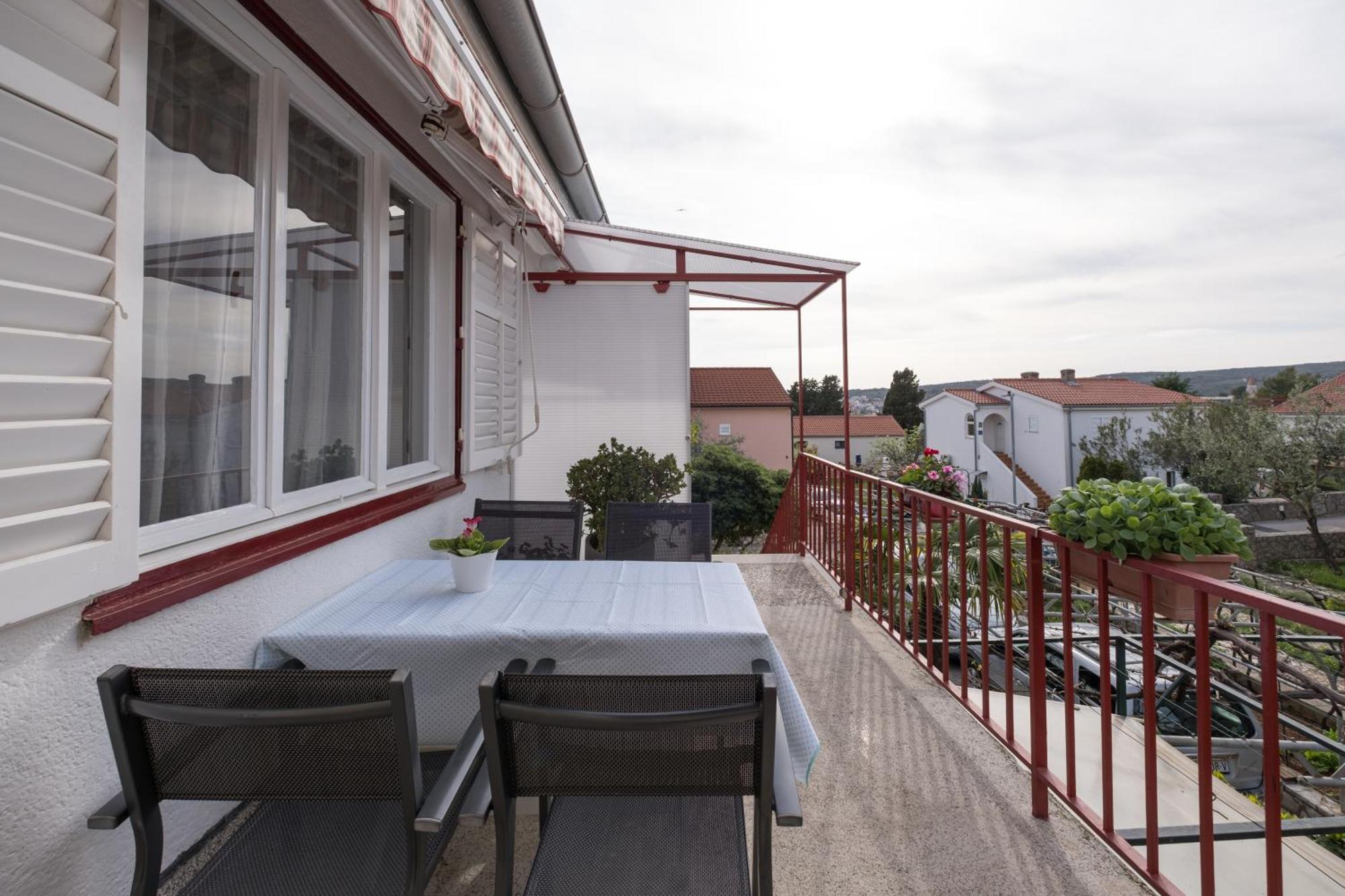 Apartments Lovorik Krk Town Exterior foto